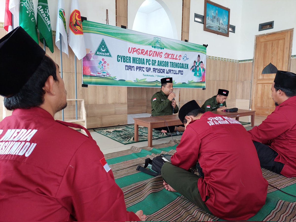 muchghulam80's tweet photo. Upgrading Skills Cyber Media
PC GP.ANSOR TRENGGALEK DAN PAC GP. ANSOR WATULIMO
Tasikmadu, 7 Oktober 2022
-------------------
#upgradingskillscyber
#madrasahcybertrenggalek
#actasatukomando https://t.co/Nv39QtzaNv