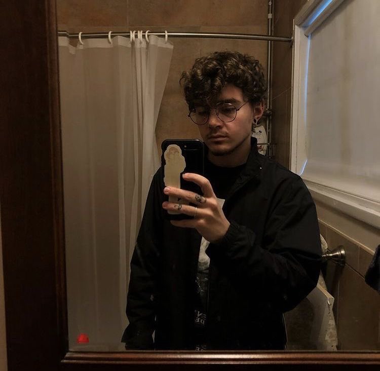 ZAYNSL0VER93's tweet photo. appreciation post for elliot fletcher<3
#elliotfletcher https://t.co/JplmWstCjO