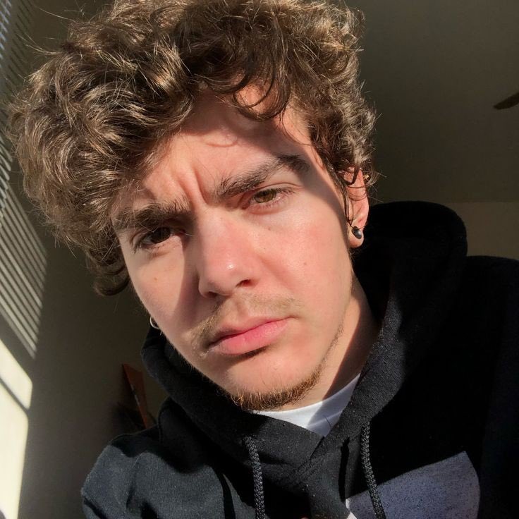 ZAYNSL0VER93's tweet photo. appreciation post for elliot fletcher<3
#elliotfletcher https://t.co/JplmWstCjO
