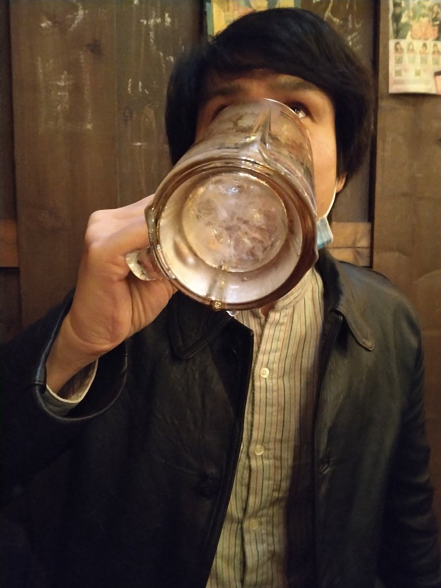 #劇団大富豪　　　　　　　　　　　　　今日は劇団大富豪の芝居を鑑賞。客席にいた金子英彦君を誘い酒を酌み交わしながら芝居の感想で盛り上がる。