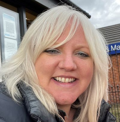 PMA_UK_'s tweet photo. You're never fully dressed without a smile! 😁😄🙂
😊Share yours today on #WorldSmileDay! 😃
#TeamPMA https://t.co/wqoRYEfVpf
