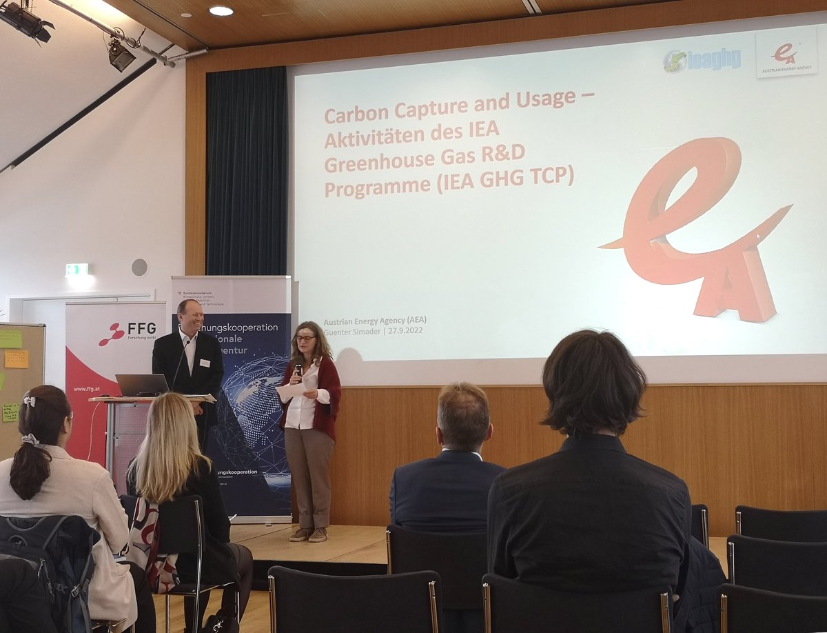 Letzte Woche fand das Vernetzungstreffen 2022 der <a href="/IEA/">International Energy Agency</a> statt. Unsere Kolleg:innen <a href="/GuenterSimader/">Günter SIMADER</a>, <a href="/AIndinger/">Andreas Indinger</a> und Konstantin Kulterer waren auch dabei und haben vorgetragen. Die offizielle Nachlese und Dokumentation dazu gibt es hier: lnkd.in/dg-eVESg #MissionNetZero2050
