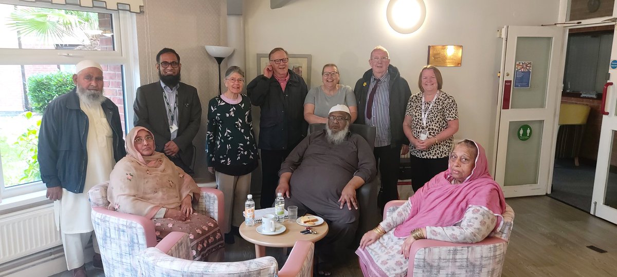 A huge thank you to Sohail and all our friends at Deeplish Community Centre and our lovely customers at Khubsuret House.
#Partnership
#Doingthedecentthing!!!!