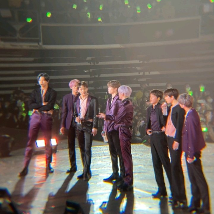 thisisbasicgurl's tweet image. telezoom / lensa tele untuk konser  

a thread 

ps. beserta result / hasil pemakaian