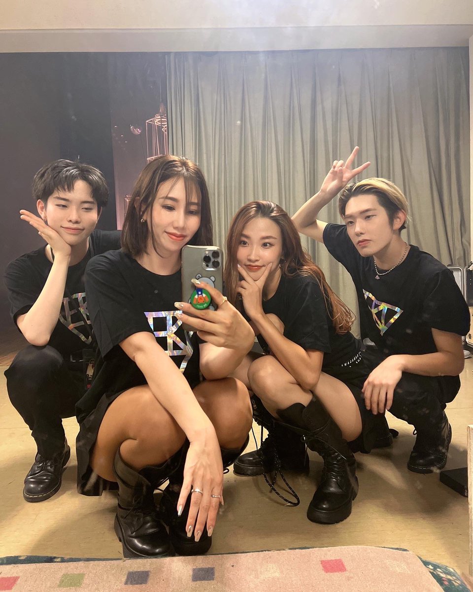mai2popo's tweet photo. JUNG YONG HWA JAPAN CONCERT 2020 “WELCOME TO THE Y’S CITY”
名古屋,横浜公演と無事に終わり
もうすぐ大阪❤️🔥D3
#JungYongHwa #정용화 #ヨンファ
#ジョンヨンファ #muramai #DANCER
#gpSTUDIO https://t.co/BGCXb1vPH6