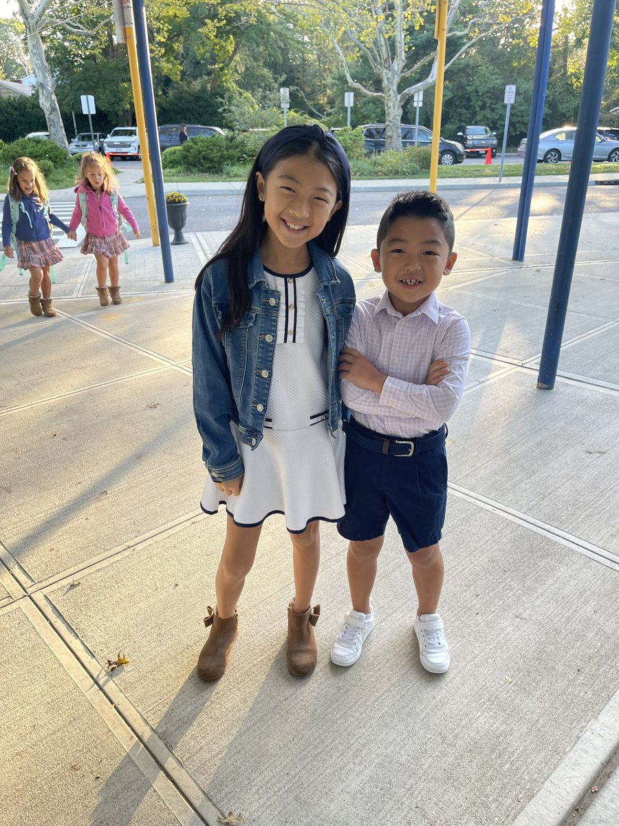 PrncipalBeekman's tweet photo. It’s Picture Day at Pulaski!!  Everyone is showing off their smiles! https://t.co/7mMvSrGzSX