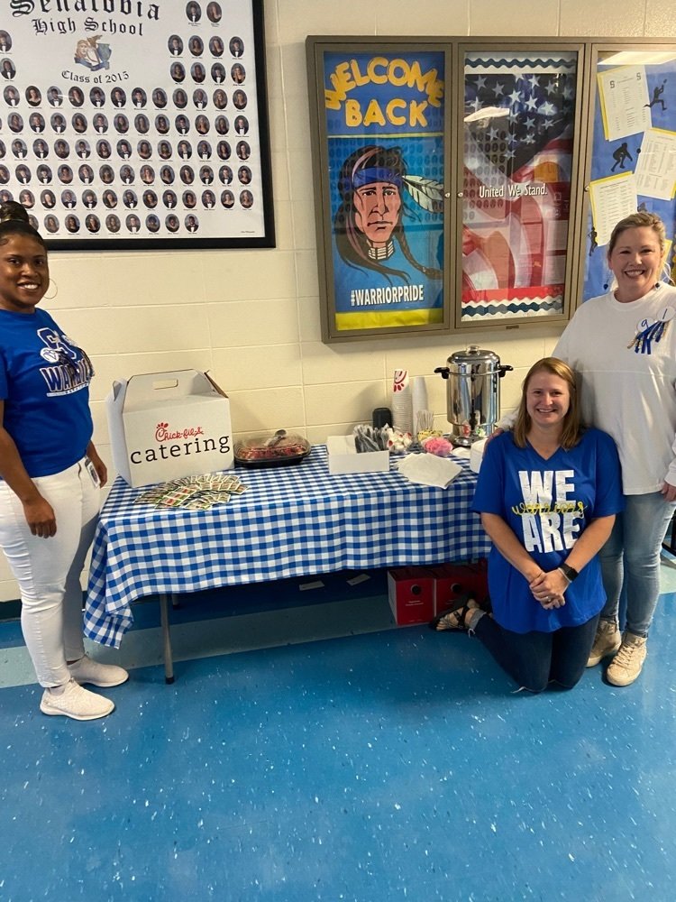 SenatobiaHS's tweet photo. Special thanks to Senatobia Family Denistry and Dr. Canton for supporting our school and teachers! #TobiePRIDE https://t.co/SJGWyARa8K