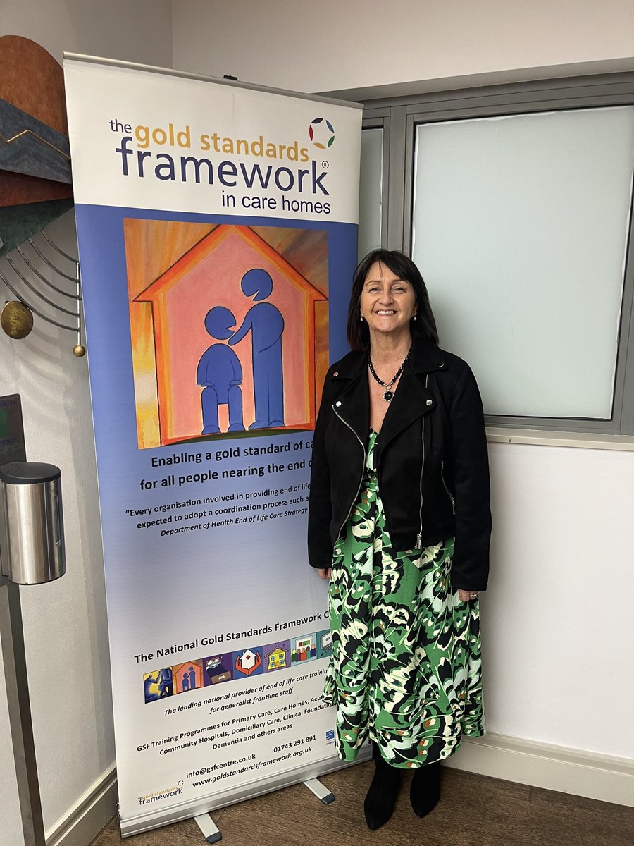 overgatekim's tweet image. Myself and Marie are in London to collect our Gold Standard Frame Work Accreditation for @OvergateHospice which just rubber stamps the fantastic and outstanding care that Team Overgate provide to our patients and families #GSF #Teamovergate