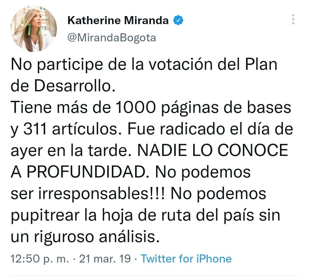 La #ReformaEmpobrecedora de <a href="/MirandaBogota/">Luvi 🦄</a> que se nos impuso ayer pasó como a ella no le gusta que pasen las reformas. Ayer le molestaba pero hoy le convenía que nadie leyera. ¿Podremos reclarmarle cuando el desastre económico aumente la pobreza y nos lleve a la miseria?