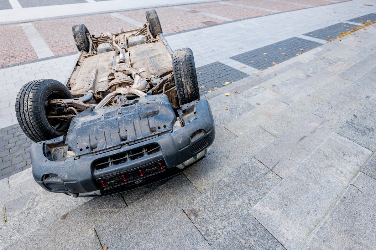 Av17Gallery's tweet photo. Dainius Liškevičius
What if? / Situation / Parallels, 2022
How does a car at Vilnius Townhall's facade reflect the changing political situation and the ongoing war?
Find out in the artist's note: https://t.co/KDVhahyCtO
#av17gallery #DainiusLiskevicius https://t.co/3D1jEd0JrG