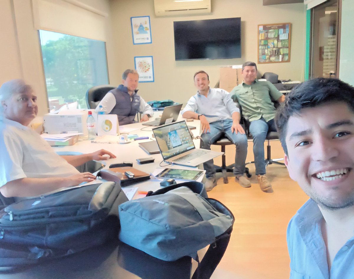 daniel_pperez's tweet photo. Programando fertilización de P con el equipo. Reposición de nutrientes + nivelación! Y también N en los🌽 de primera.
Donde arranca todo? En el diagnóstico de #aglab @AGDagro @StortiSebastian @mariano_javier4 https://t.co/itoMC99Ont