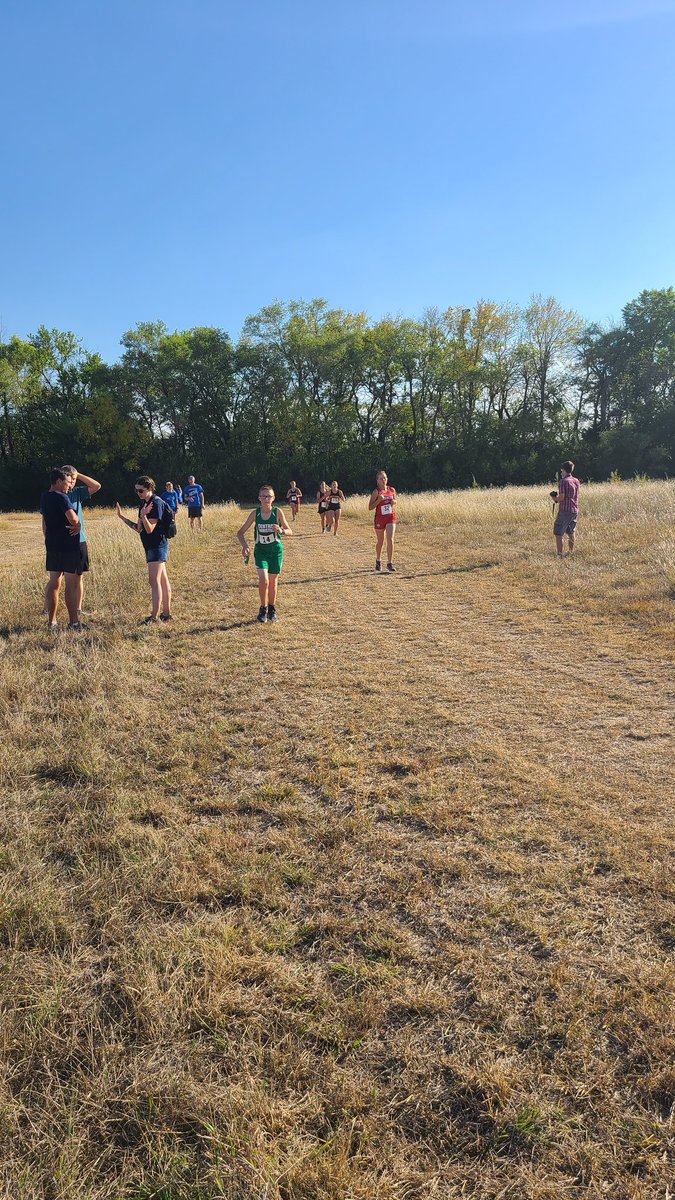 USD332Principal's tweet photo. After they battled injuries and sickness the last few days, it was good to see these two run at Bethel yesterday! #USD332 Good job Ada and Sean! https://t.co/TIFRg3vtTu