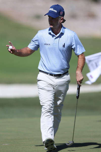 Lookin' good with that new <a href="/WilsonGolf/">Wilson Golf</a> Staff Model TM22 putter there <a href="/Streels54/">Kevin Streelman</a>!  Keep rollin' the rock!

wilson.com/en-us/product/…