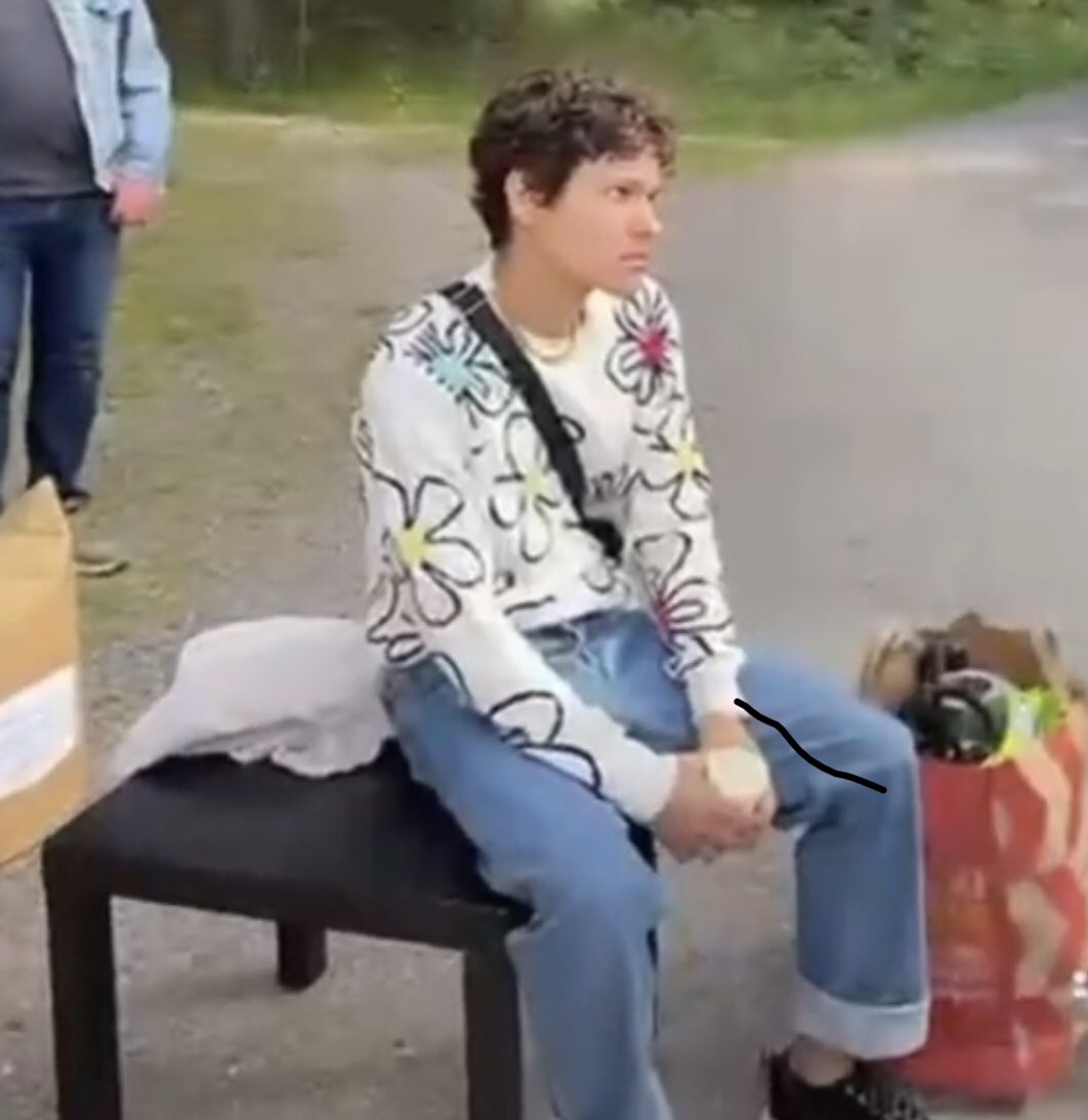 sunsetharmonies's tweet image. omar is literally me