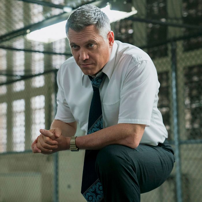 mancunianchild's tweet photo. @HoltMcCallany was the glue. Us don't mess with him & you listen to him. He commanded the what i saw as the 2 roles of #BillTench with such ease - switching from FBI soild to loving worried father & husband - your heart just went out to him. Excellent. https://t.co/MYU9oDeJbG