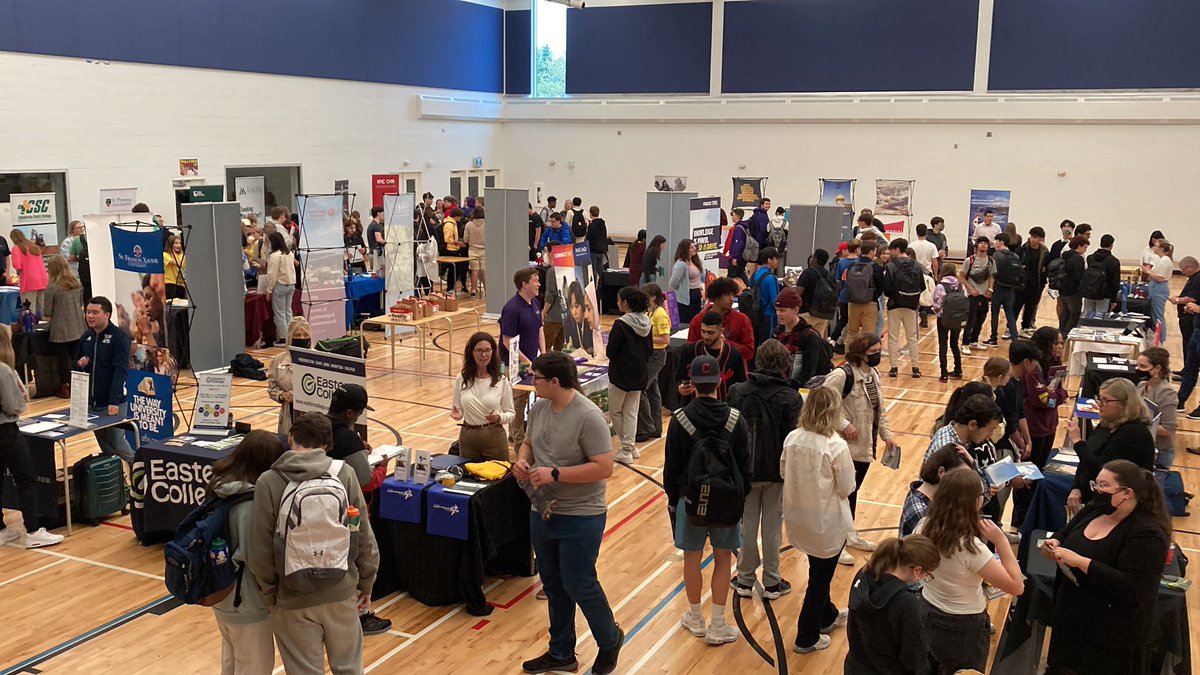 JLIlsleyHS's tweet photo. AARAO Post-Secondary Fair is underway @JLIlsleyHS. What’s next #Judges? #optionsabound #yourfuturestartshere https://t.co/3zo5oAbSiz