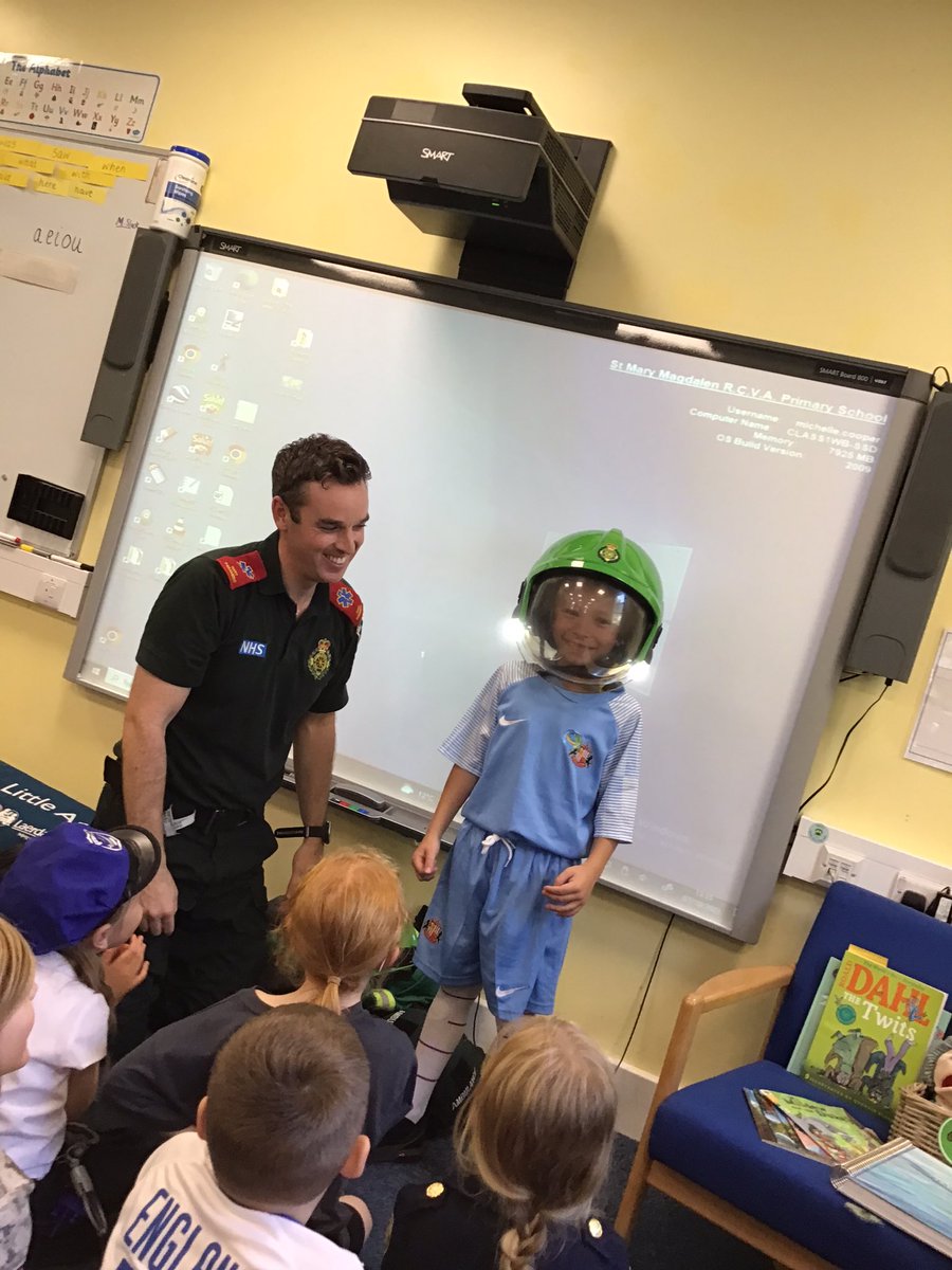 SMagdalens's tweet photo. Fleetrock loved our visit from a paramedic. Thank you. https://t.co/i1ErQh5aGD