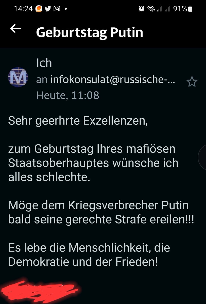 IrKaHeDe1's tweet photo. Ich denke man sollte Putin schon zum Geburtstag gratulieren. Ich werde doch jetzt nicht 'Новичо́к" in der Unterhose finden..... 😉 https://t.co/sjhCRJp4s0