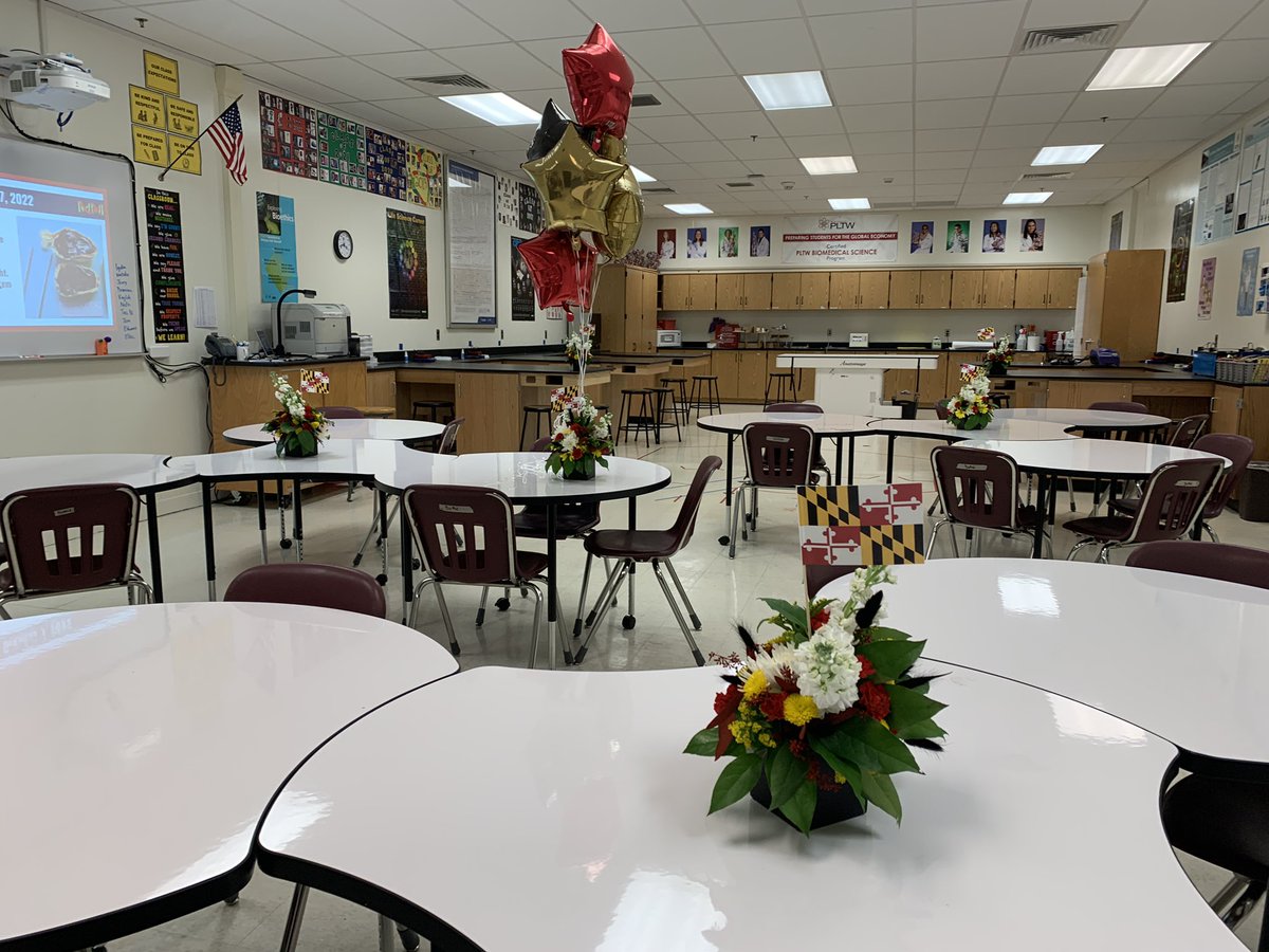 So incredibly humbled and thankful to <a href="/wcpsmd/">WCPS Maryland</a> and @BJMTHS_official for helping me celebrate Tech High and our programs with the MD TOY event last night. Eager to continue the celebration with my students. 🥰 Back to the lab!! 🧬🔬🧪