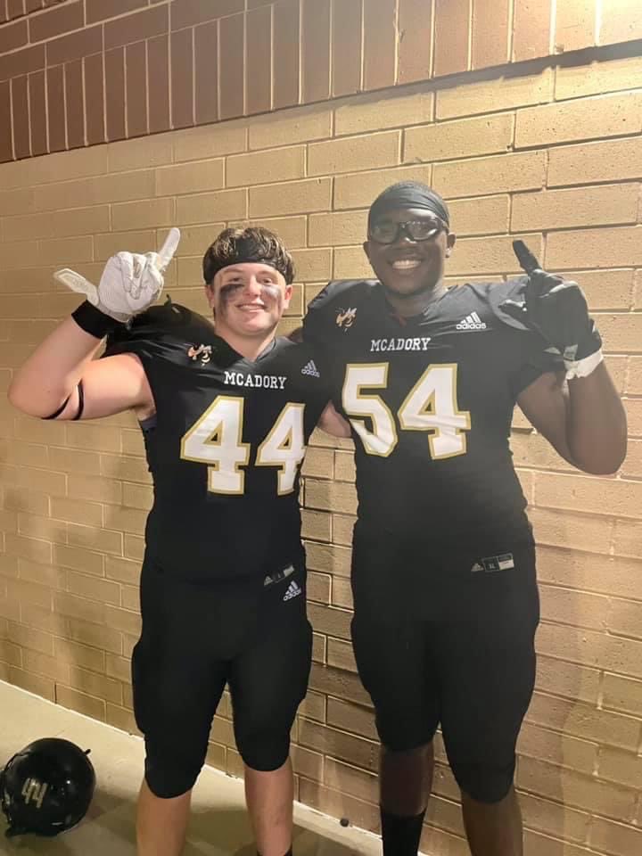 2xbulldog's tweet image. #number44  Somebody turns 18 today. A big W would be a great gift. Let’s go Jackets ⁦@McAdoryFB⁩  ⁦@McAdoryBigHawgs⁩