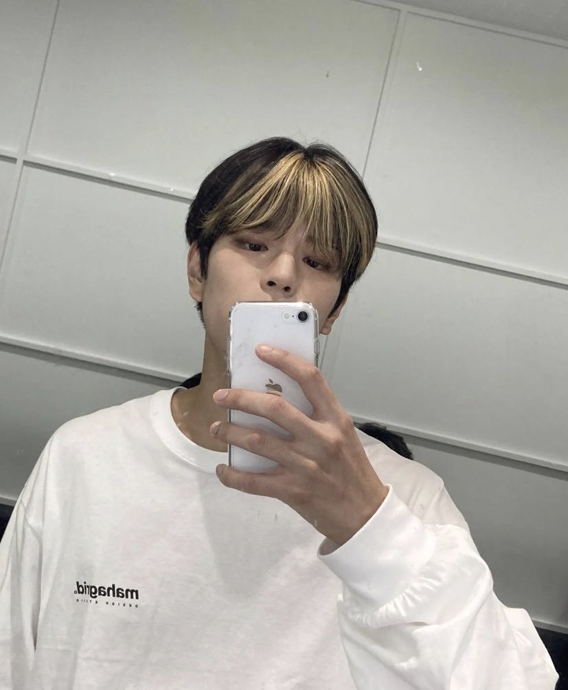 SEUNGM1NE's tweet photo. OMGGG???!!!? https://t.co/tzOoSa78N5