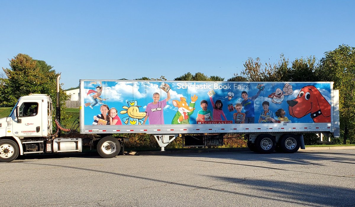 You know it's going to be a beautiful day when you see this outside of your school!!! 3 more days, MPS/MES readers!! Parents, be sure to load up your child's eWallet at bookfairs.scholastic.com/bookfairs/pare… if they plan to shop during their media block. <a href="/MrJeffreyLIB/">MES Reads</a>