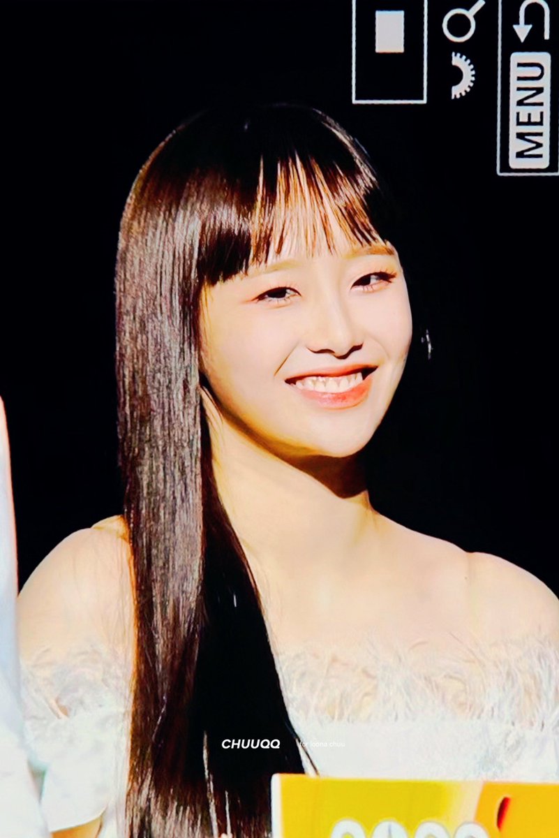 chuu_qq's tweet photo. 221007 
#이달의소녀 #LOONA #츄 #Chuu https://t.co/SOYz6dUhdJ