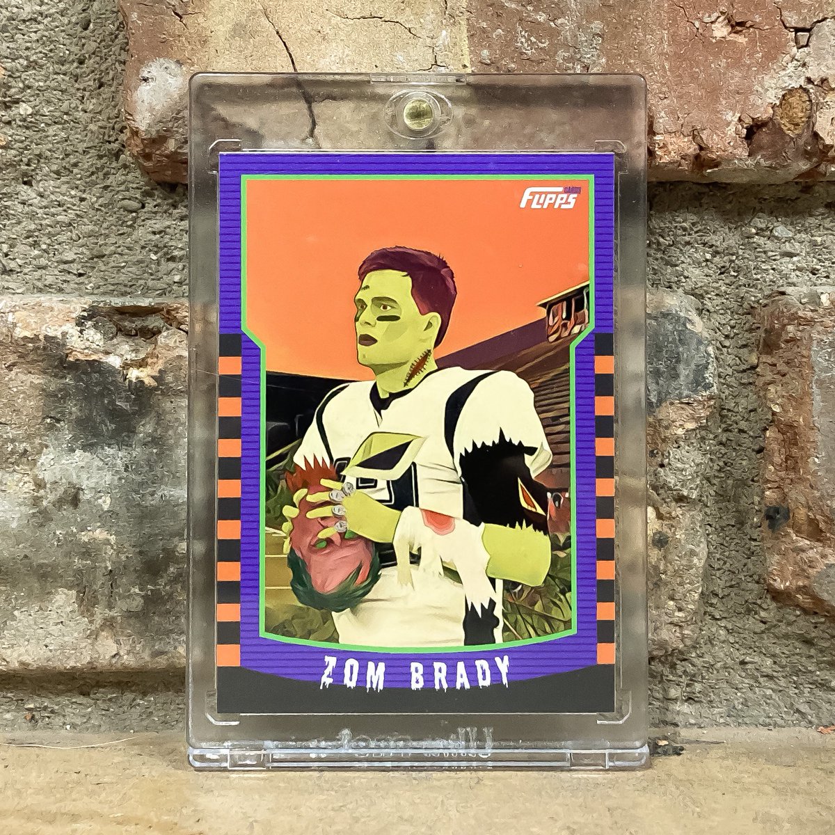 FlippsCards's tweet photo. Good morning! We’re dropping a special Halloween series Zom Brady 🧟♂️#cardart LIMITED to 11 prints (+ all buyers enter a drawing for special refractor card 12/12). $12.12 shipped/card. 🎃 DM today to order yours! 👻 #thehobby #sportscardart #FootballCards #flippscards #TomBrady https://t.co/jfbRJLrZPh