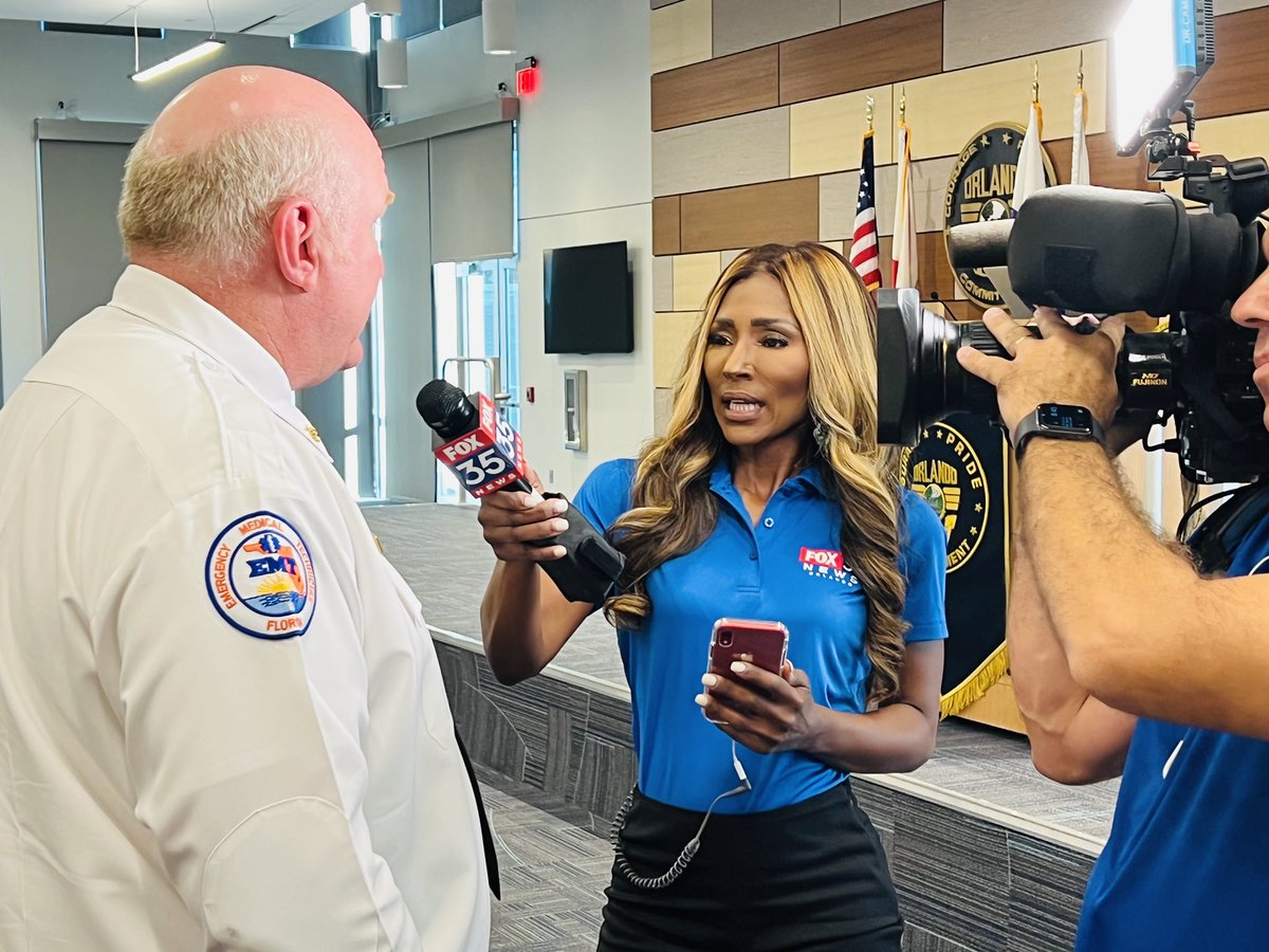 Fox35Danielle's tweet photo. Humbled to take part in this #FOX35 #CareForce event feeding first responders whoโve worked so hard for our community during &after Ian. Delicious food provided by #GatorsDockside. We are so grateful for their service. A pleasure to serve them & you. #FOX35ORLANDO #WeLoveFlorida https://t.co/nC11ulESR5