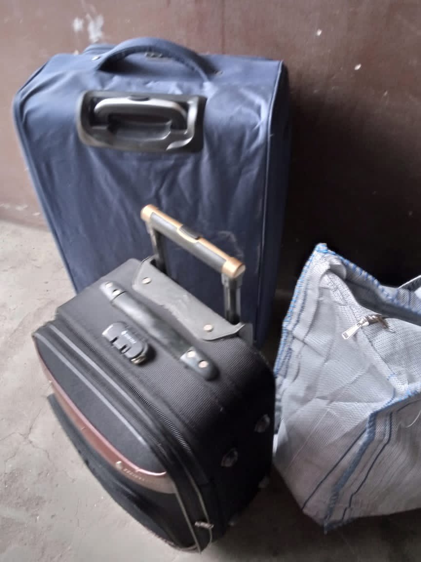 NursetoluX's tweet photo. *Traveler's Luggage Still Missing, Three Weeks After Flying @TurkishAirlines To The UK

Miss Familusi Oluwafisayo with the handle @esthifam Is a friend, who left Nigeria for the UK on Sunday, 18th Sept, 2022, and has lost her luggage in transit, After Flying Turkish Air. #Athread https://t.co/aBGXyrBXvQ