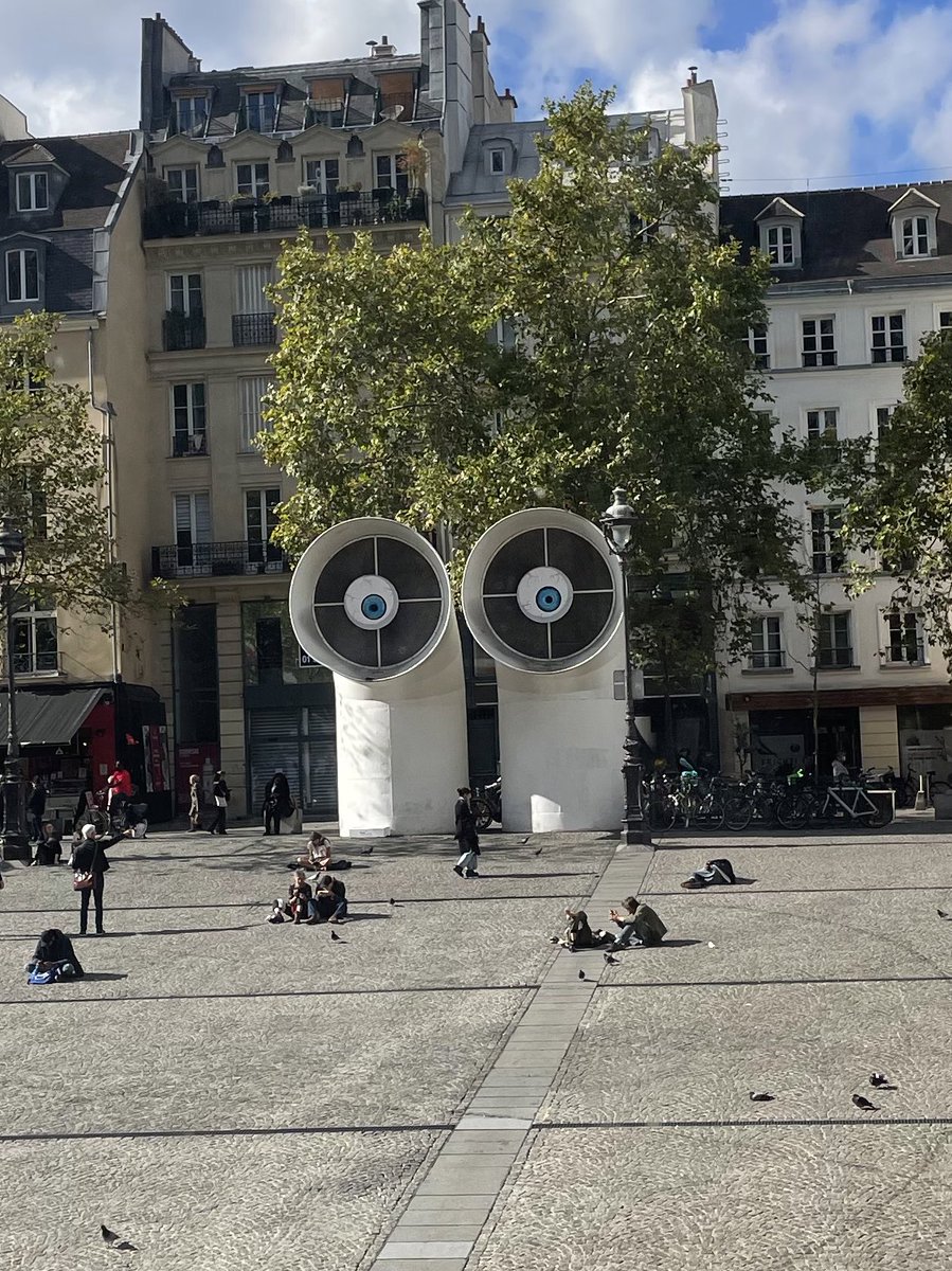 <a href="/Gobeyond_csltng/">Go Beyond Consulting</a> judging everyone not reading our fire article 👀! 
medium.com/digital-gems/s… 

#GEMDSM #paris