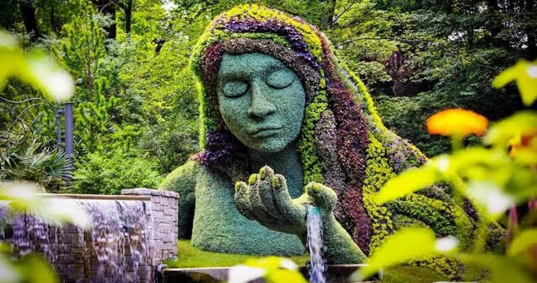 7 Places you never knew existed. Thread! 

1. Montreal Botanical Garden, Canada