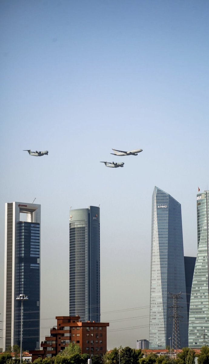 ¡#BuenosDías, aviadores! 👋🏽

Por fin es #Viernes ☺️

Empieza la cuenta atrás para el desfile del #DFN22 

¿Planes para este fin de semana?

Vamos a por ello 😉

#SomosElAire 🇪🇸