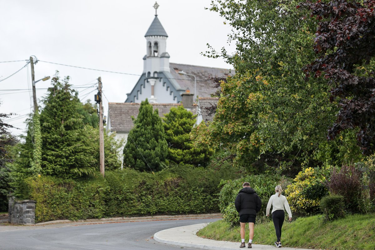 VisitTipp's tweet photo. The Ormond Way is among the last of the Stages of the Beara-Breifne way. It is 83km but can be broken down in sevent different parts. The route starts in the Milestone area, passing over rolling hills on the way to Templederry. #KeepDiscovering
More info: https://t.co/ZsrU1gfNy8 https://t.co/BRQ2xmsI2t