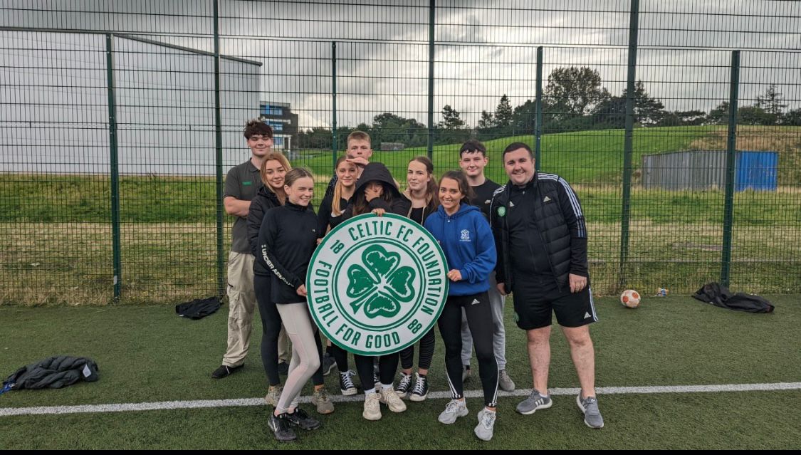 jhighHWB's tweet photo. Thank you to the team at @FoundationCFC who came to deliver a presentation about their Cashback - GTE project. 
The Sports Development pupils enjoyed hearing about potential opportunities and taking part in group activities ⚽️ @JohnstoneHighSc https://t.co/3jAH25DIGJ