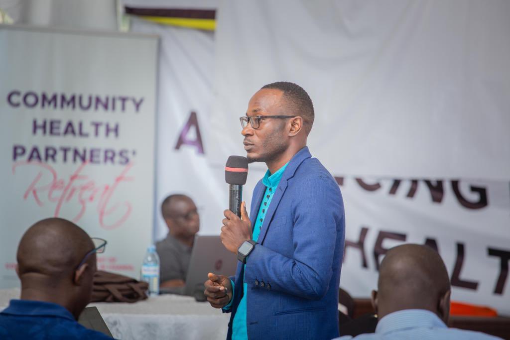 Rita_Arinaitwe's tweet photo. Happening now is the day 5 of the
#CommunityHealthPartnersRetreat
Dr. Ivan Kiwanuka, the senior medical officer-CH presenting THE KALANGALA DECLARATION ON ADVANCING REALIGNMENT OF COMMUNITY HEALTH SYSTEMS IN UGANDA, 7th October 2022. https://t.co/BVFkpyMacE