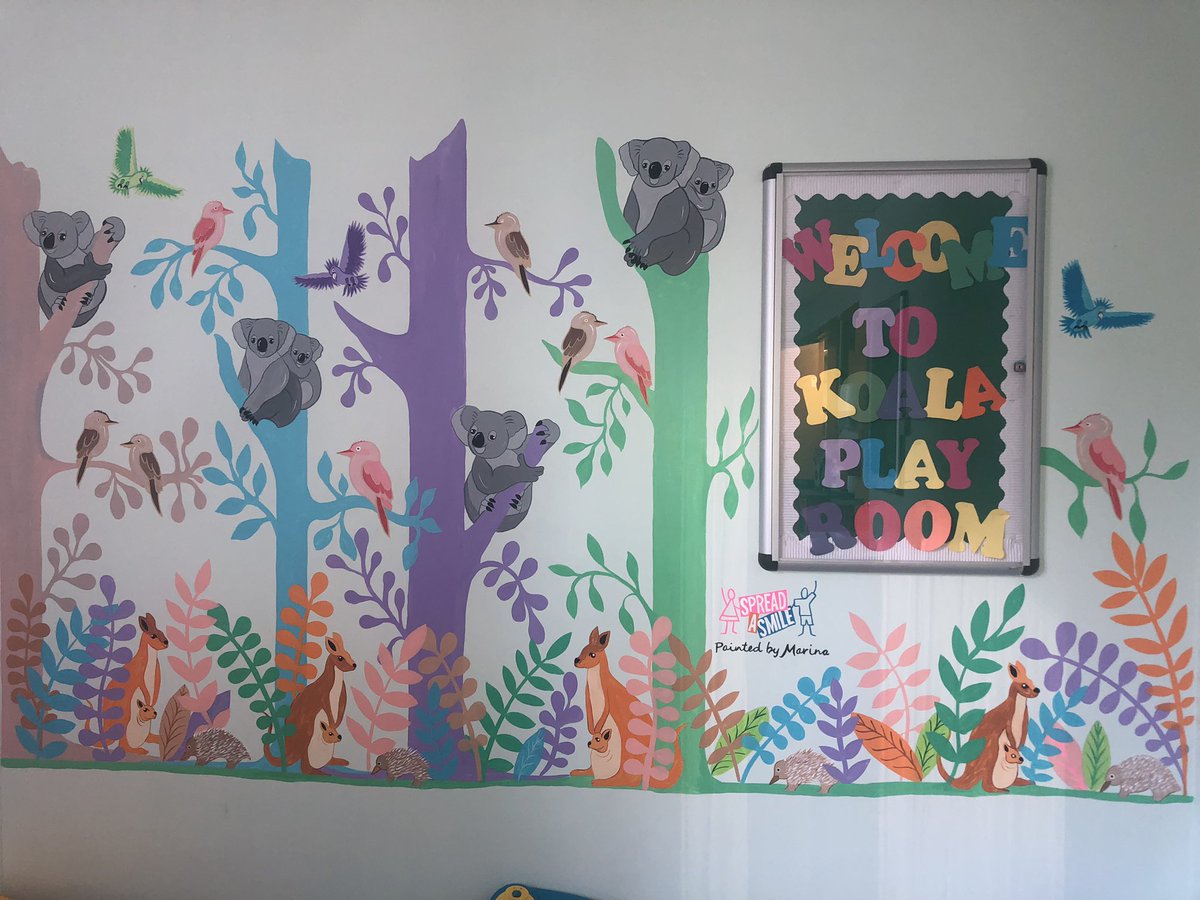 SalTwinkles's tweet photo. How fantastic is our new mural?!?! #KoalaWard 🐨 courtesy of Marina from @spreadasmileuk 😀
We ❤️ it!!!
#EnvironmentsMatter #PlayroomsMatter
#PlayMatters @GreatOrmondSt https://t.co/jItgnSYxAo