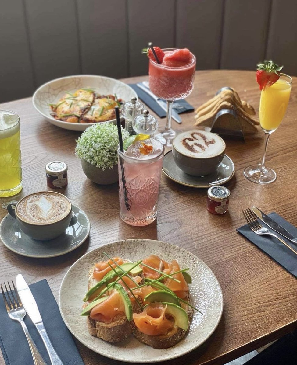 62 The Bank & Bar 62 tweet media