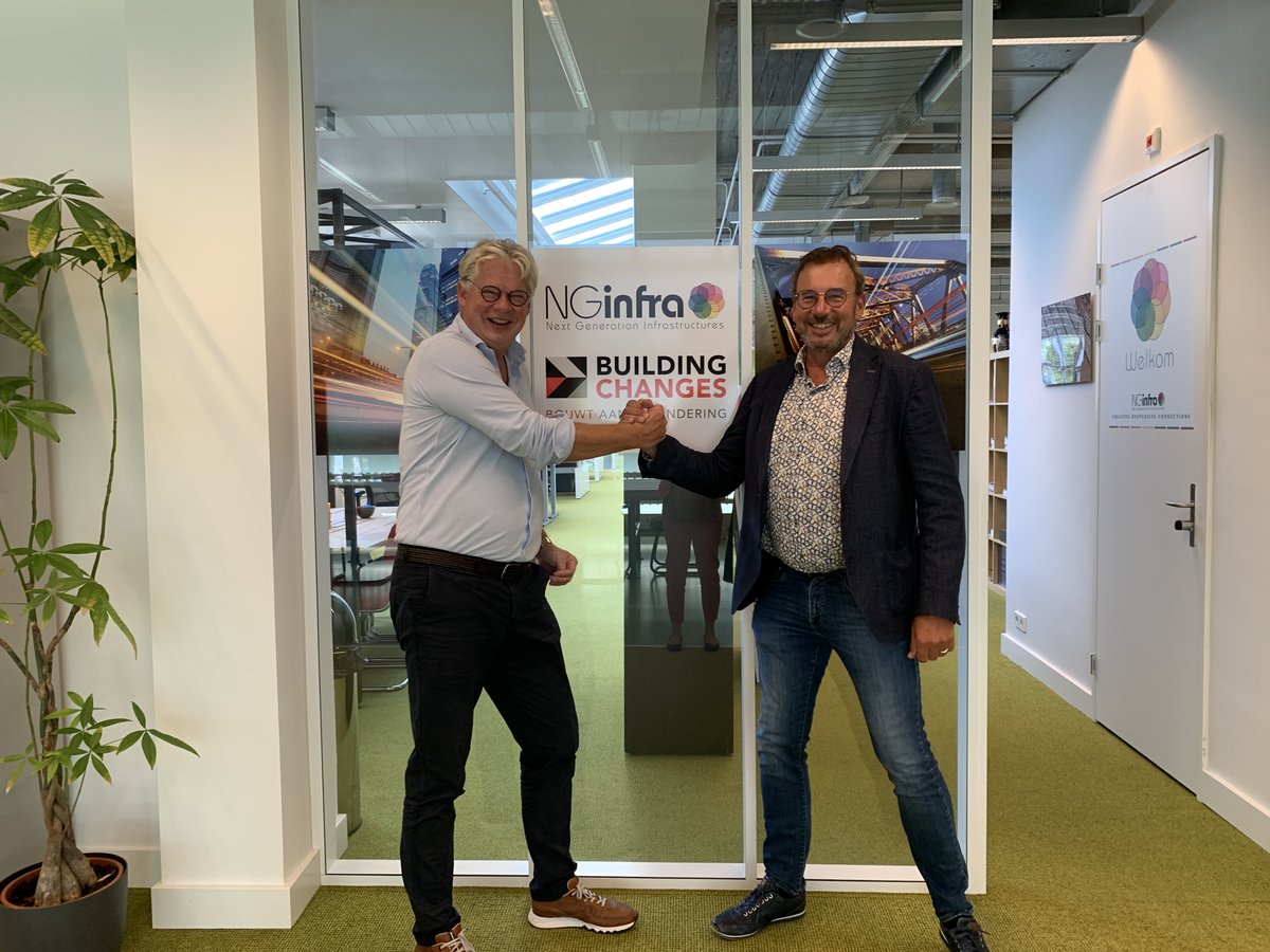 Wist je dat wij onze kantoorruimte delen met #NGinfra in #DeBouwcampus in Delft? <a href="/RdeKwaadsteniet/">َ</a> en Aernout van der Bend, directeur van respectievelijk Building Changes en NGinfra, ontmoeten elkaar letterlijk bij de koffieautomaat <a href="/NGinfraTrends/">InfraTrends</a> Lees meer
ow.ly/8iZ550L3VCZ