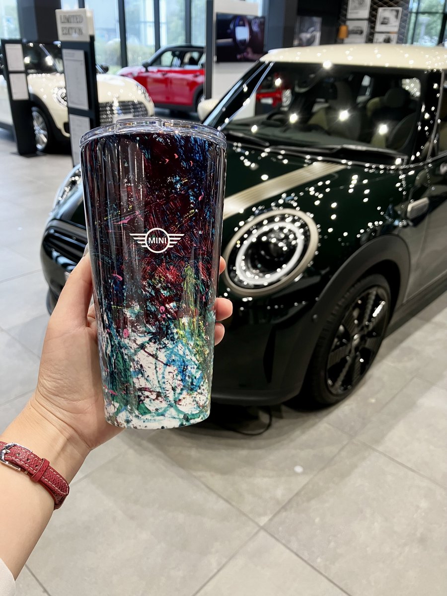 bmwtokyomini's tweet photo. Resolute Editionのデビューを記念したタンブラーが、MINI TOKYO BAYとMINI六本木に届きました。かわいいですね。

★MINI TOKYO BAY
https://t.co/obMc4o0RVe

★MINI六本木
https://t.co/RQ09iZp6WN

#mini #六本木ディーラー #お台場ディーラー #ResoluteEdition #ブロンズ https://t.co/JrK016UNly