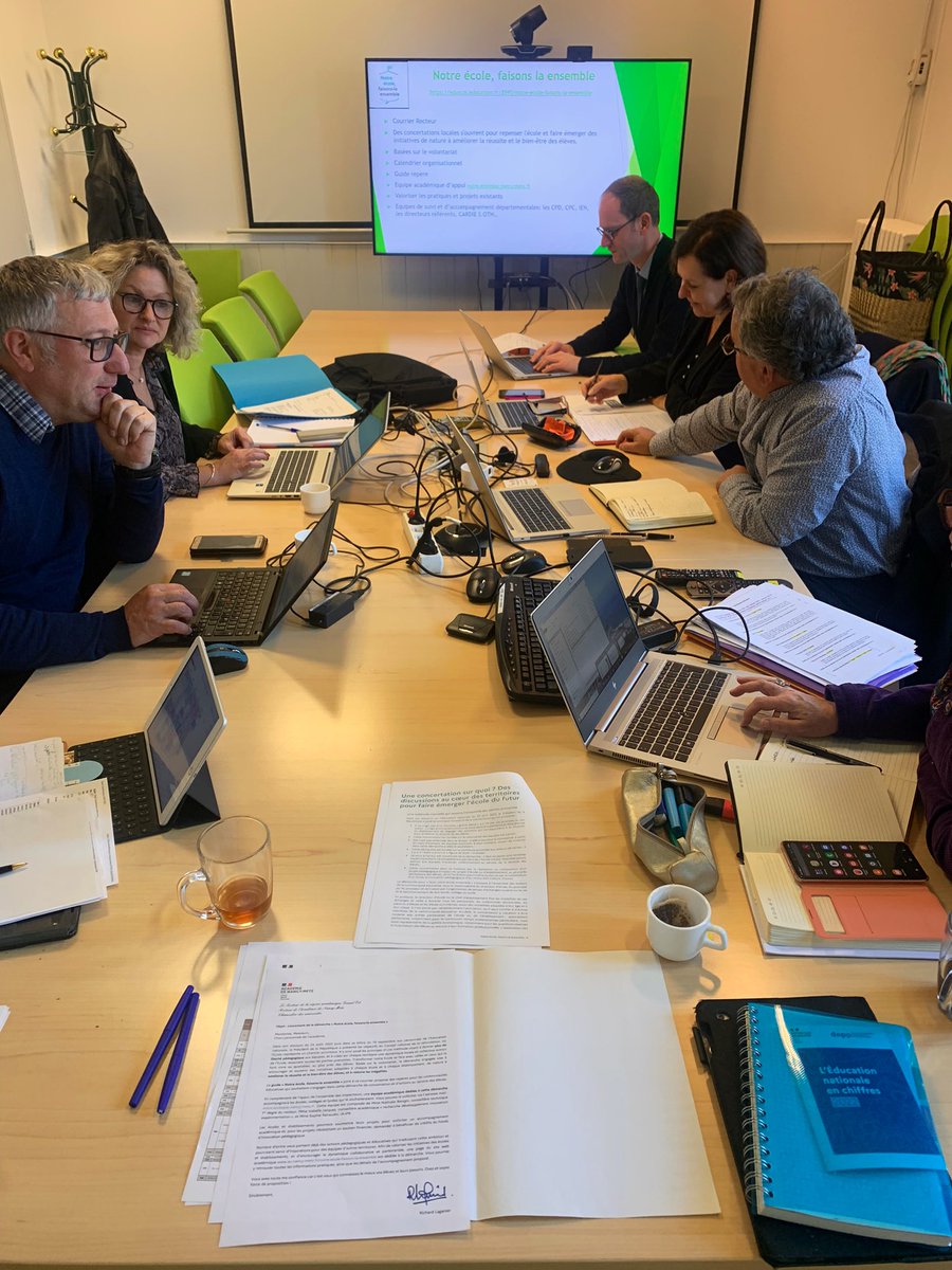 Lancement des concertations « Notre école, faisons-la ensemble » en CIEN. Programmation des rencontres, mobilisation de tous pour accompagner les écoles et les EPLE. <a href="/RLaganier/">Richard Laganier</a> <a href="/DSDEN55/">DSDEN55</a>