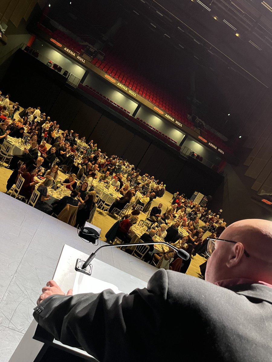 umbercreative's tweet photo. So proud to support the 2022 Hull and East Riding Volunteer awards yesterday. Our region should be so proud, congratulations to all the nominees and winners. 
#Time2Volunteer @SmileF_Hull https://t.co/lAmNjaNIx0