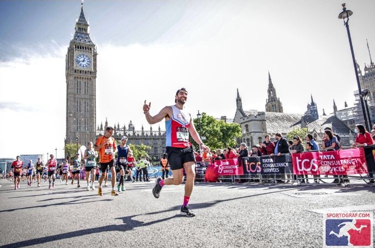 KJ_Physio's tweet photo. He did it! Our fabulous Physio Gareth Crankshaw completed the @LondonMarathon in 3 hours and 6 minutes - raising money for Children with Cancer UK. Donate at https://t.co/DfPYKrelLt https://t.co/t1Dub6BBbt