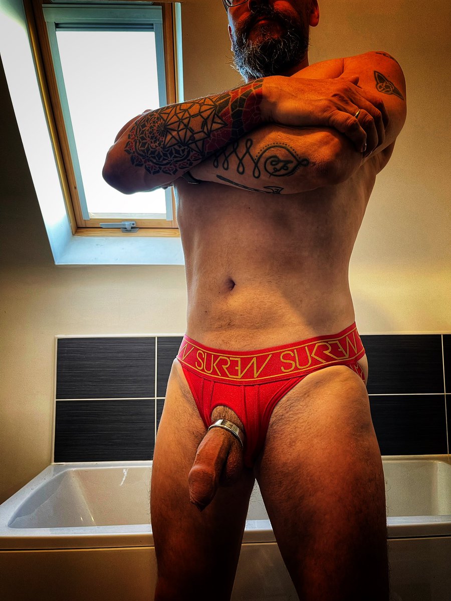 alexwearsthings's tweet photo. Hello Friday!
A perfect day for another new arrival from @SUKREW , the ruby U style Jock.. love it!
#jockstrap #ustyle #ass #tattoo #beard #cockring #cock #ring #foreskin https://t.co/LBG3JcHkj2