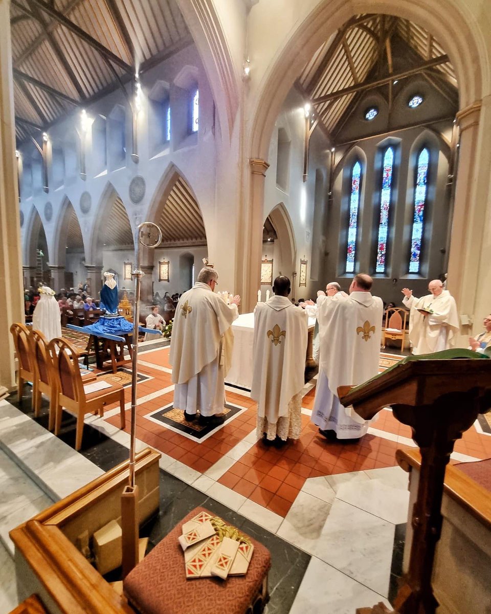 NottsDiocese's tweet photo. Mass of Thanksgiving celebrated by @BishopPMcKinney as we prepare to say farewell to the @StBernadetteUK #relictour https://t.co/wj1Mz3BUez
