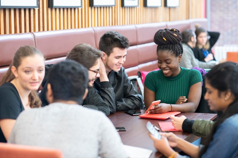 warwickmed's tweet photo. 🕙24 hrs to go until our undergraduate open day - come along, check out our gorgeous campus 🏨 🍁and meet our lovely staff and students! 👨⚕️👋 #healthsciences #naturalsciences #medschool #degreeoptions https://t.co/k95x9a4O8n https://t.co/8ZbLIpm0eM