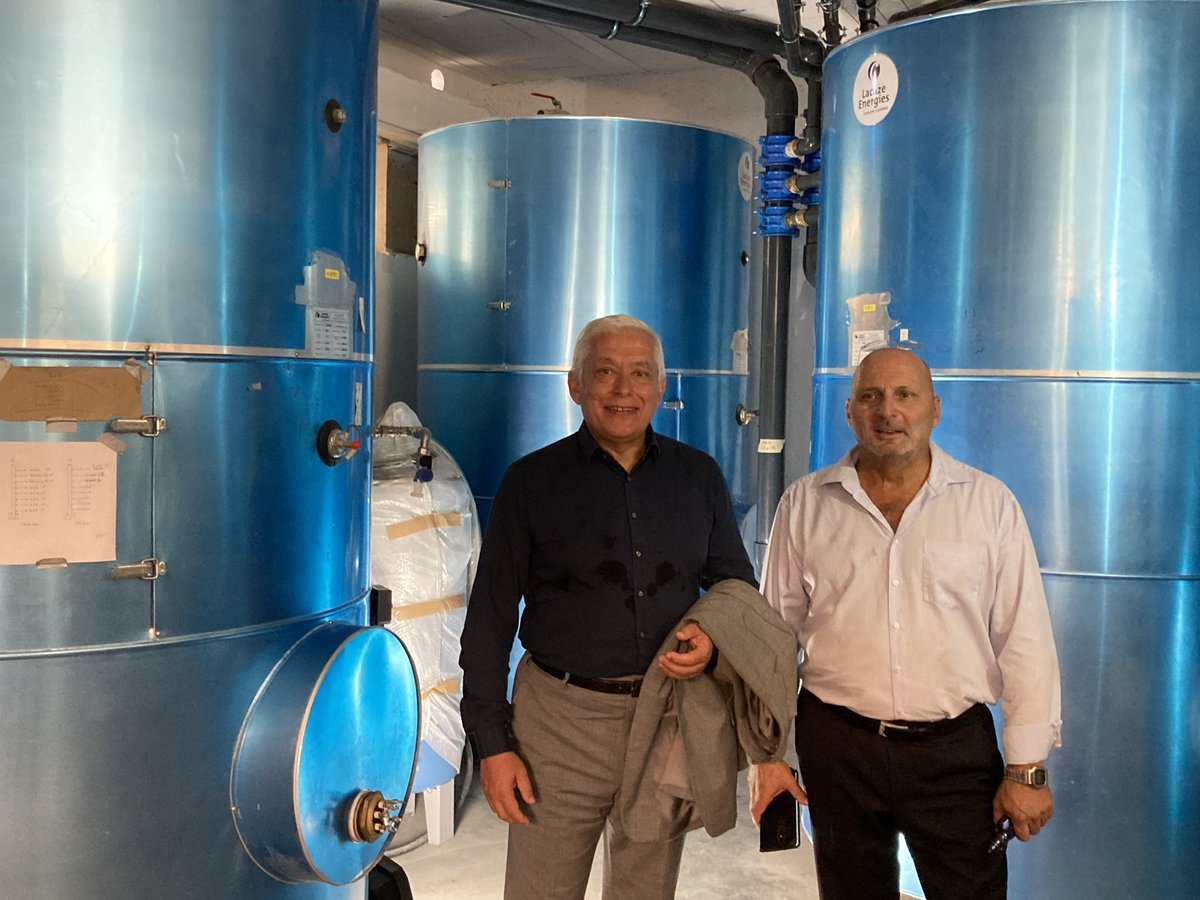 ADEC_Corse's tweet photo. 1/2⚡️Le Président de l’#ADEC  @VinciguerrAlex &amp; son équipe à la rencontre des #entreprises du #territoire.
✔️Visite de l’hôtel U Capu Biancu à Bonifacio qui se dote, dans le cadre de son développement économique, d’une solution performante de gestion de son énergie. https://t.co/ydEP7tRXy2