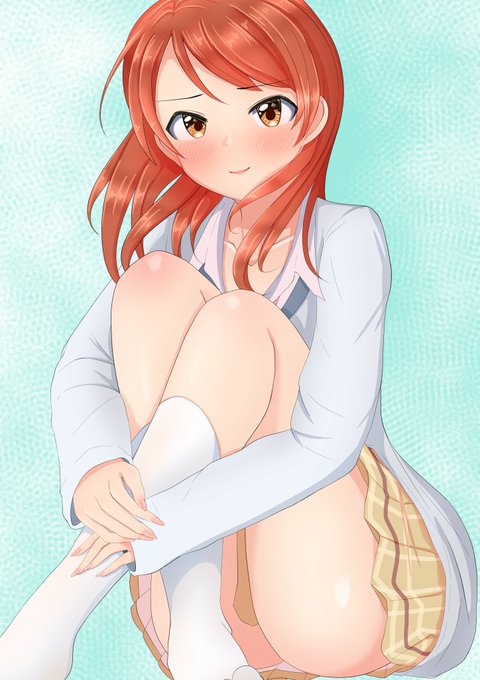 三角座り制服加蓮…… 