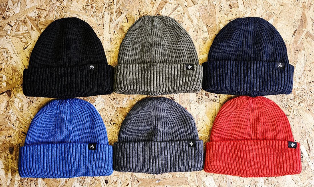 asthievesuk's tweet photo. Happy #friday everyone! 😄

Don’t forget to grab yourself a beanie this weekend https://t.co/in7wP8xRtI

#asthieves #beanies #autumn2022 #clothingbrand #ecofriendly https://t.co/Vczz92r5NY
