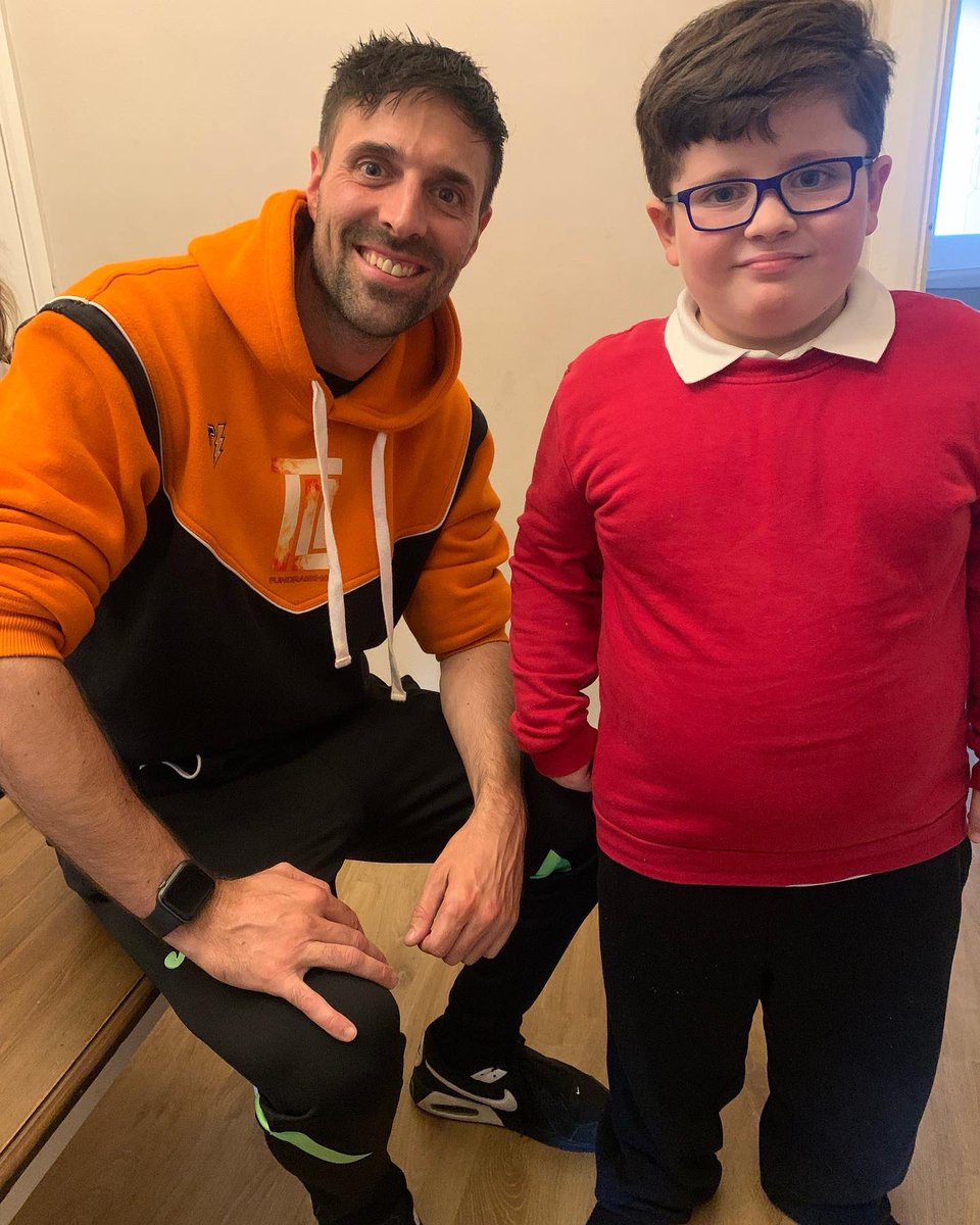 Met Young Oliver (6) yesterday and passed over the money that was raised to help him with his treatments! It was awesome to see Oliver happy and joining in with his brothers playing games! 
-
Thank you to everyone who donated and helped me smash through the target I had set!